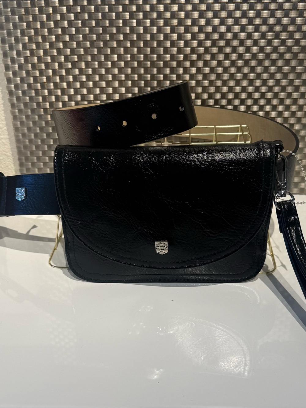 Vince Camuto Black Leather Crossbody Belt Bag Fanny Pack -Large BRAND NEW